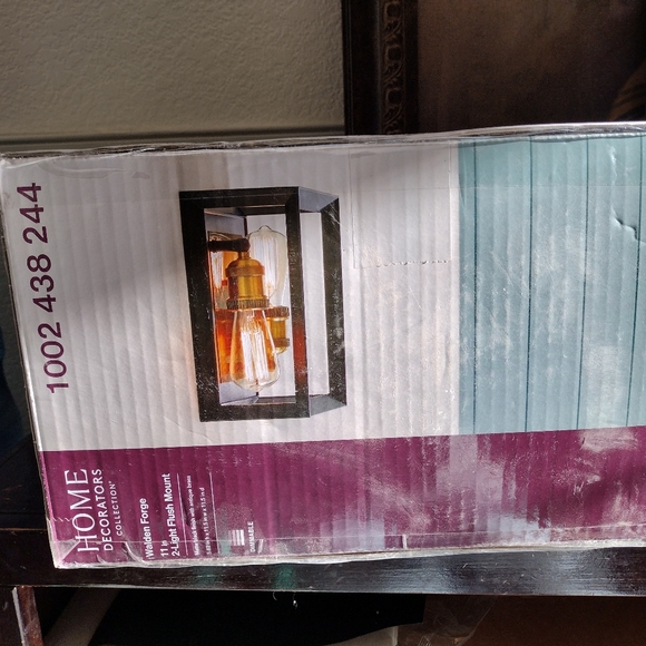 Ceiling Lights - Picture 2 of 3